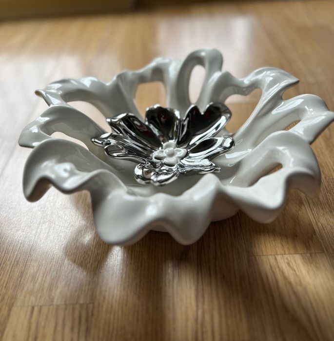 Керамична купа цвете