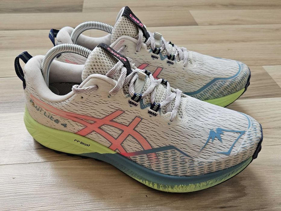 Дамски маратонки Asics Fuji Lite 4 - 42