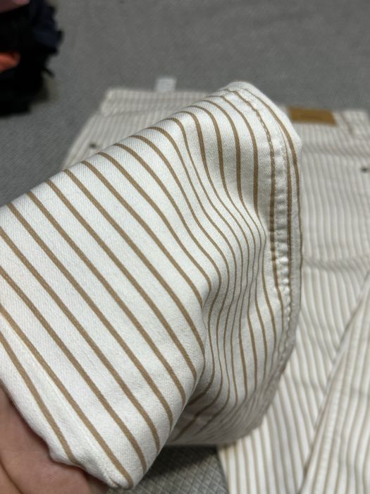 Джинсы stradivarius