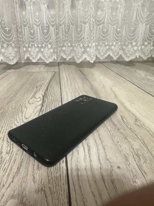 Телефон Samsung A71