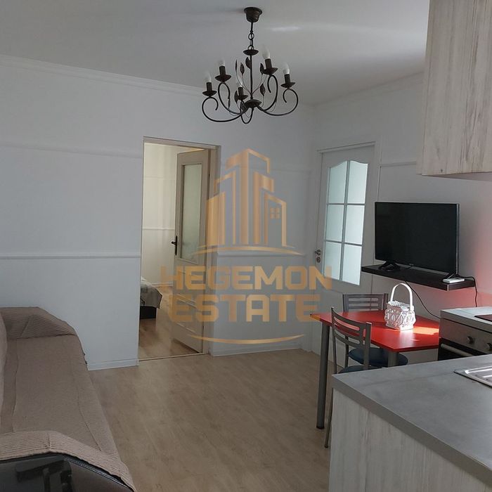 Дава се под наем Тристаен апартамент в Варна, Център - 67 кв.м за 510 € - Снимка #3