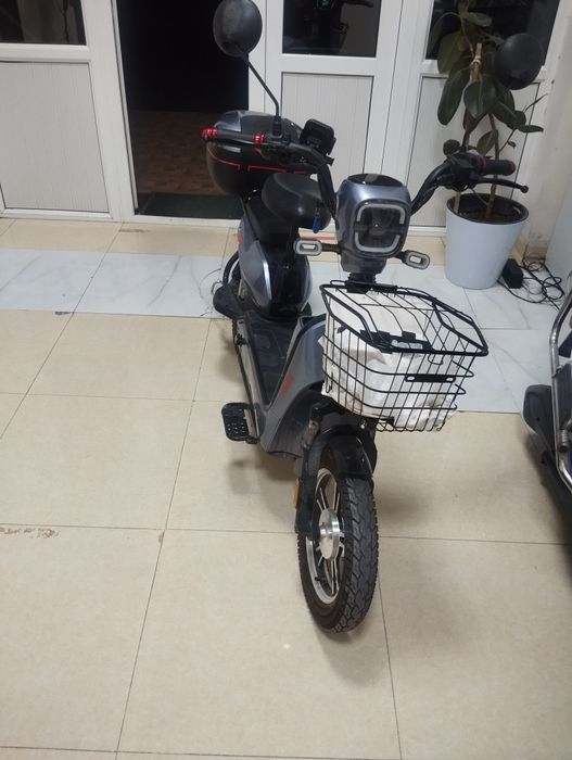 Skuter srochna sotiladi. 55 km/h tezlikka chiqadi