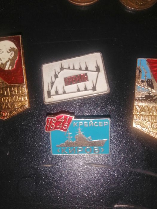 Монеты ,значки монеты Каз и ссср