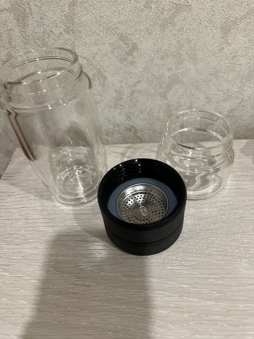 Стеклянная термос.