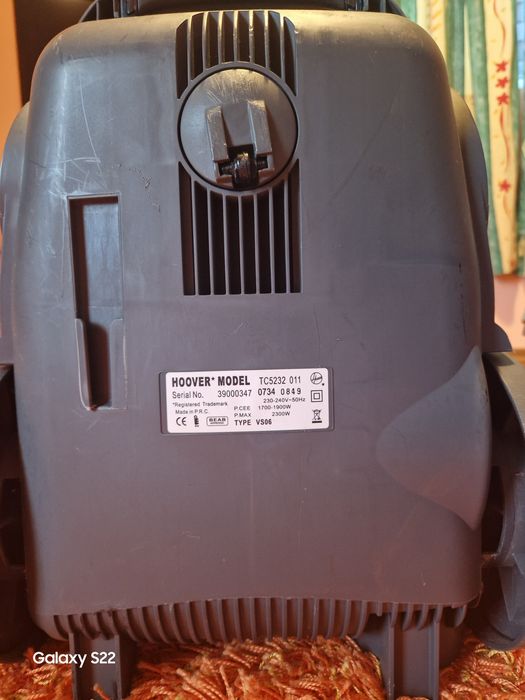 Прахосмукачка Hoover без торба