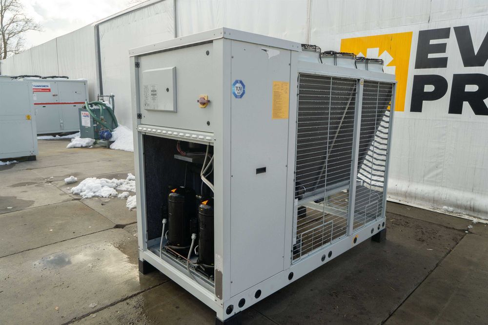 Chiller/Pompă de căldură răcit cu aer CLIMAVENETA NR-N-LN-CA 0262P – 70.25 kW/73.12 kW | chiller 65 kw pret | Nou