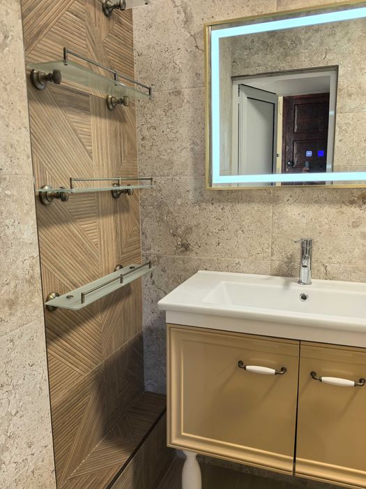 Дава се под наем Къща в Русе, Център - 130 кв.м за 612 € - Снимка #18