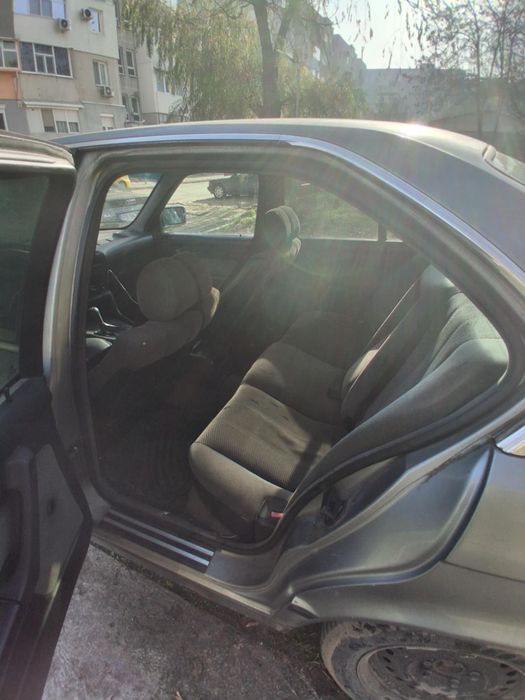 Продавам БМВ 520 е34