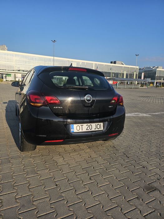 Opel Astra J 2012, 1.7 CDTI
