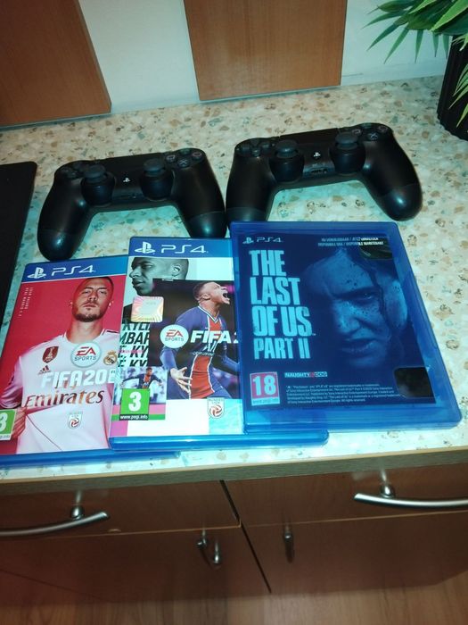 Playstation  4 + игри