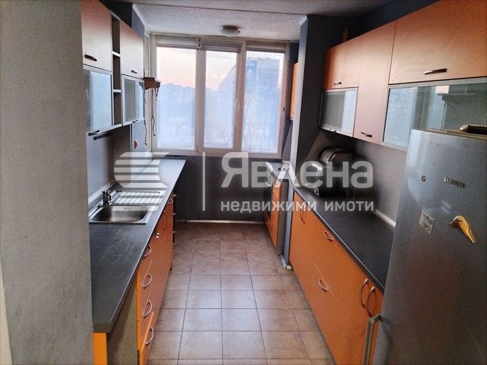 Продава се Четиристаен апартамент в Варна, Лятно кино Тракия - 108 кв.м за 1528 €/кв.м - Снимка #3