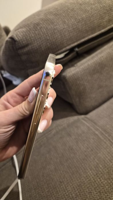 Самсунг S23 / Samsung S23