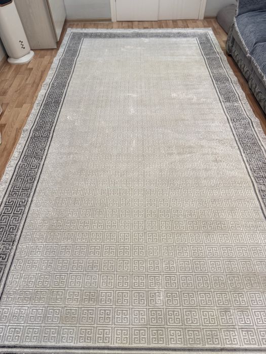 Продам шелковый ковер