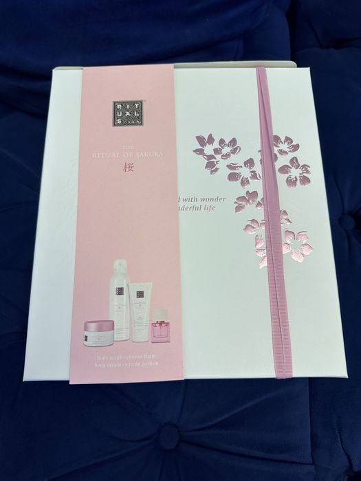 Seturi riuals sakura noi sigilate