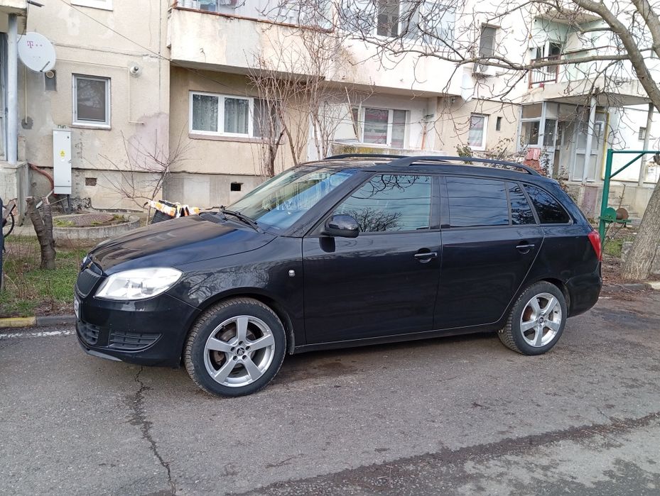 Vând Skoda Fabia 2012