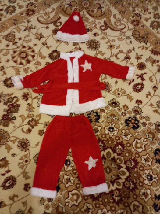 Новогодняя одежда деда мороза