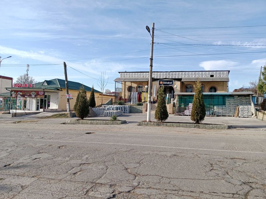 Коммерческое помещение в аренду в Чирчике, район Троицк