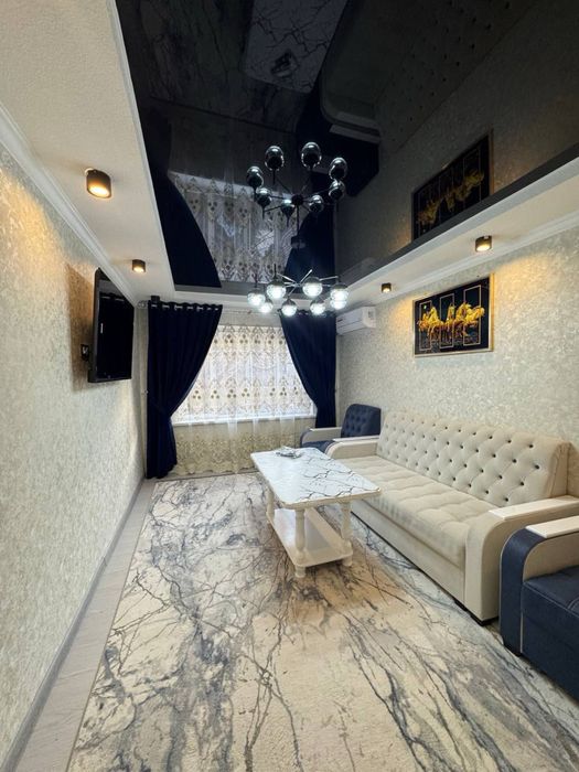 Продается 2 ком. Квартира на 2 этаже площадью 60 кв.м. По ул. Беруни