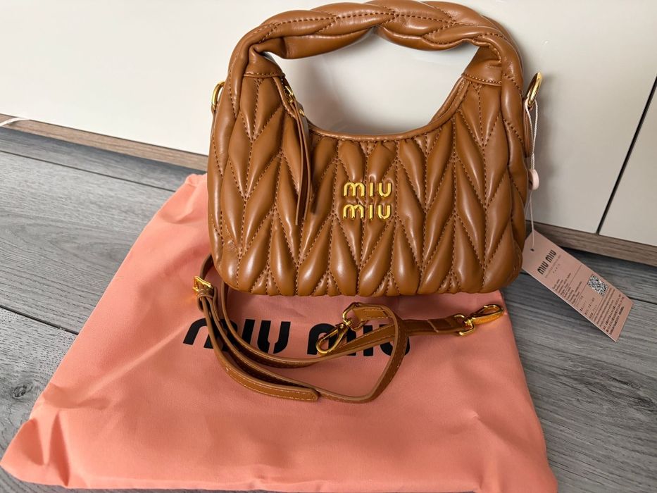 Geantă Miu Miu Matelassé Camel  Elegantă