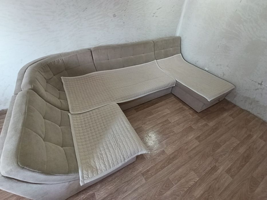 Срочно продам диван
