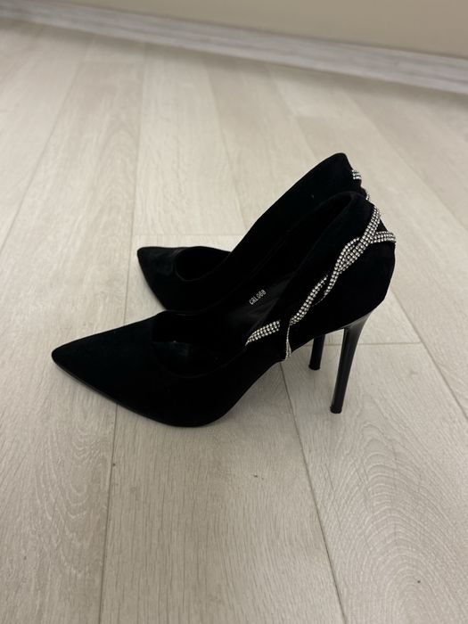 Обувки на ток