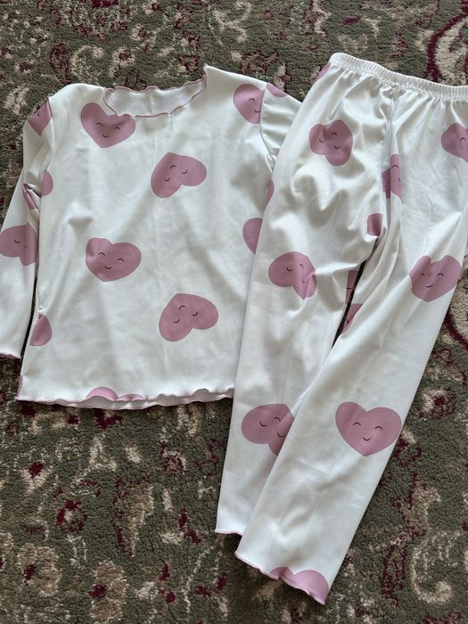 Продаю детские вещи