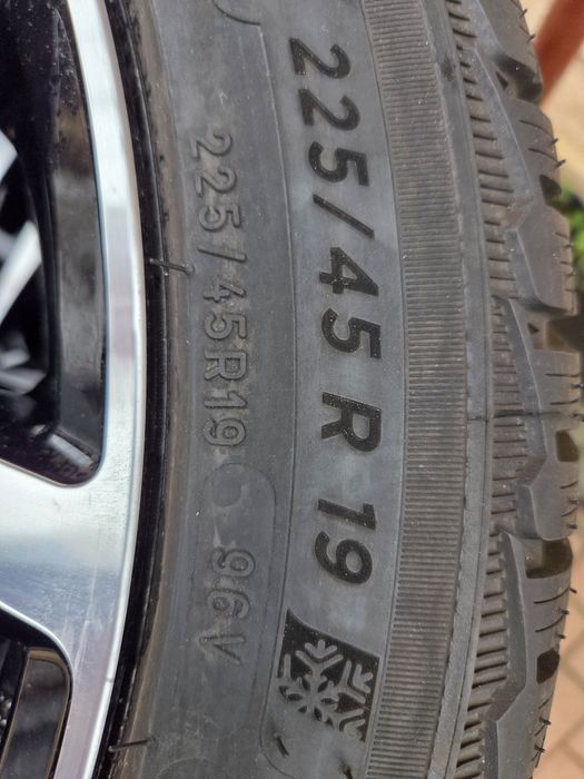 Jante aliaj19"BMW X1+anvelope MICHELI  225/45/19