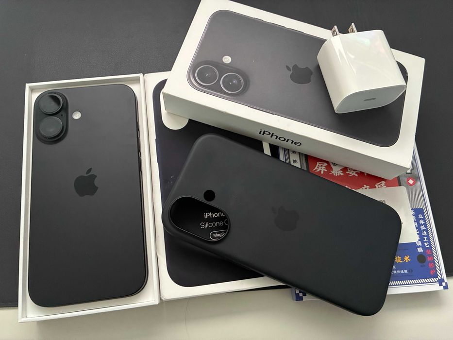 iPhone 16 128GB Black 100%