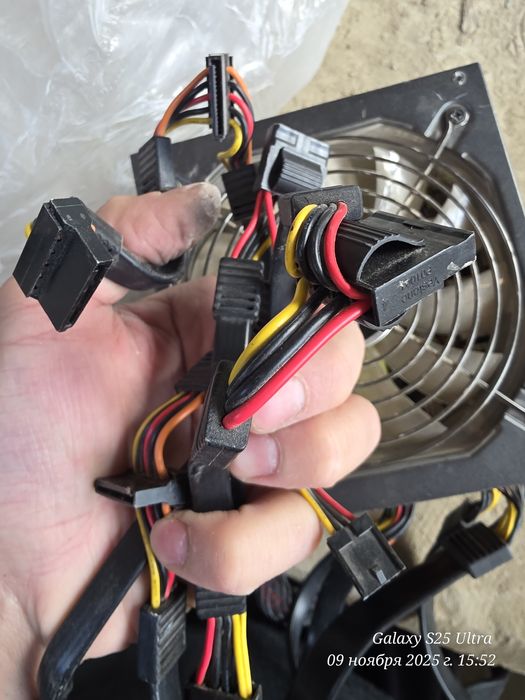 Блок питаня на750 ватт