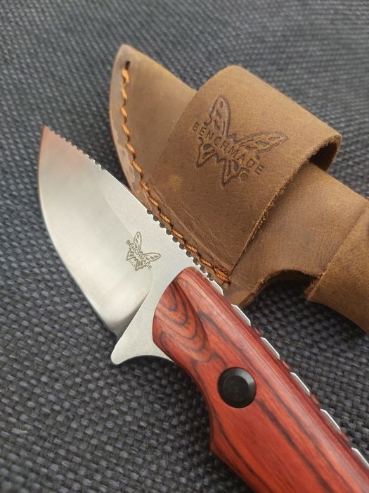 Ловен нож Benchmade HUNT малък с кожена кания