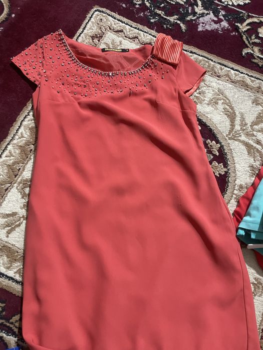 хаммаси холати яхши 1-2 бор кийилган , хаммаси бирдан сотаман 150 000