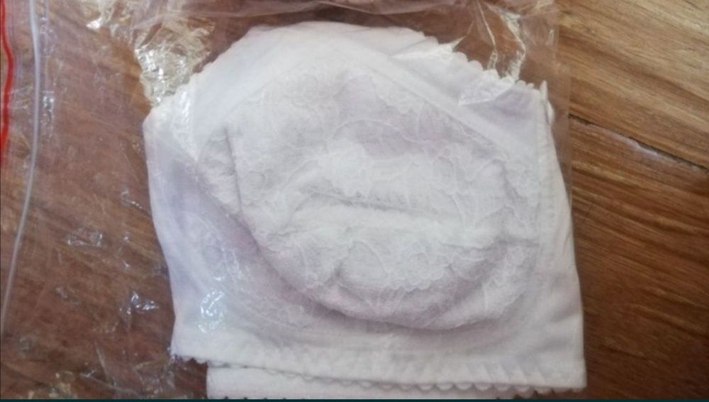 Бюстгалтер белый после мастэктомии