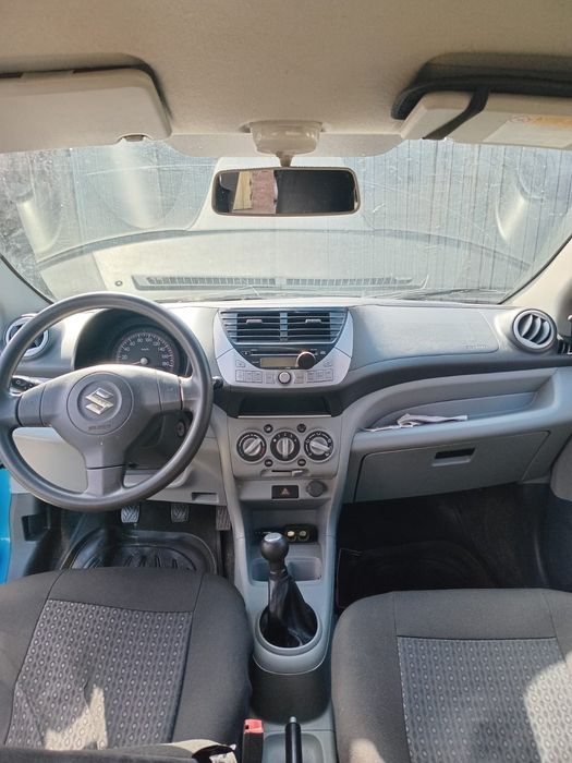 Vând Suzuki Alto 2011