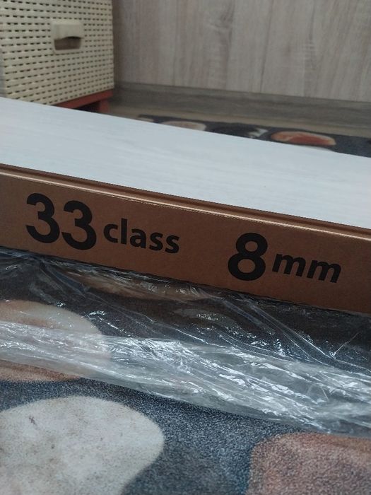 Ламинат для пола 5,8 кв.м