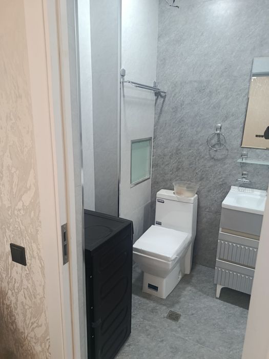 Uy sotiladi yangi qurilgan xich kim yashamagan