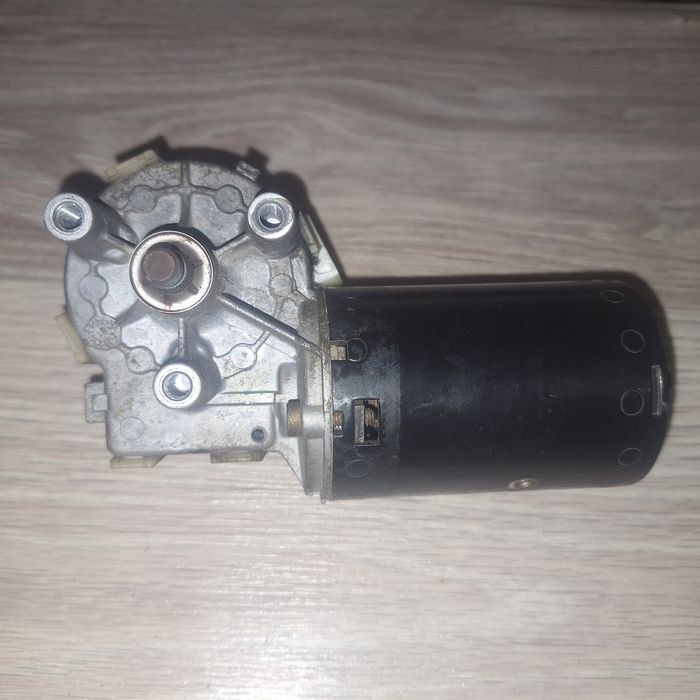 Маторчик дворника гольф 3