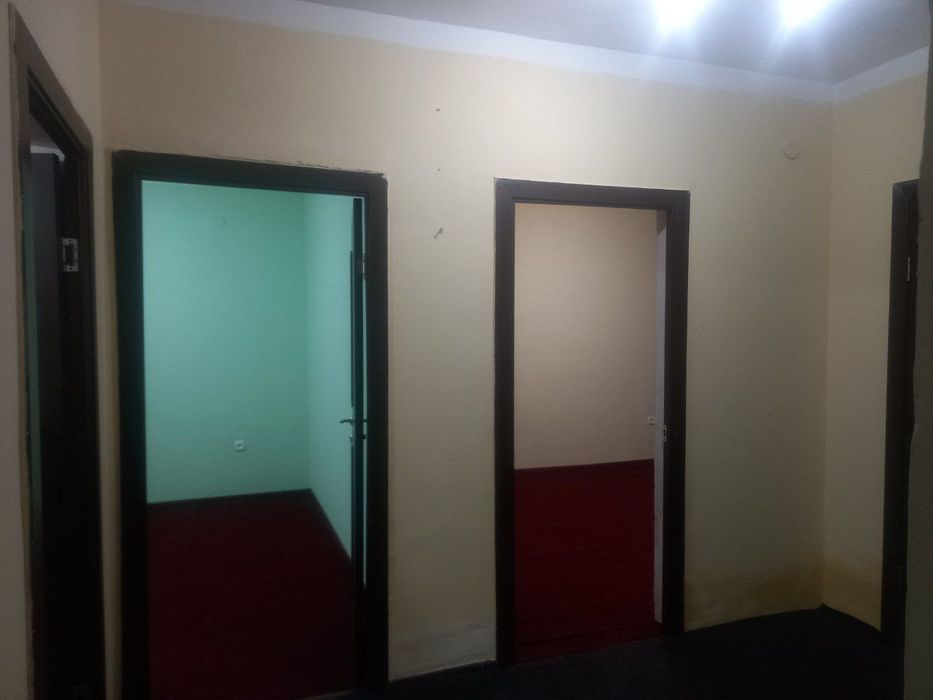 Motrid 3 etaj 3 xonali sotiladi