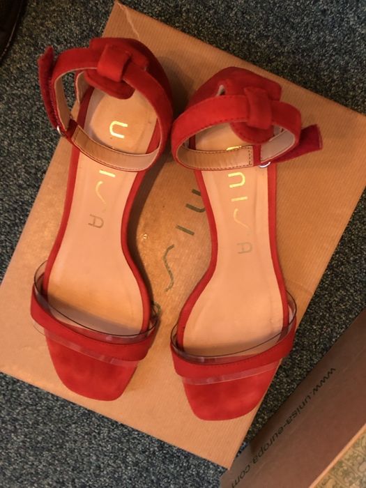 Сандали Unisa 37 номер