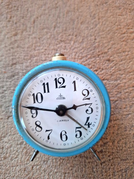 colectie Ceas mecanic de msasa desteptator Aradora 4 rubine anii 60