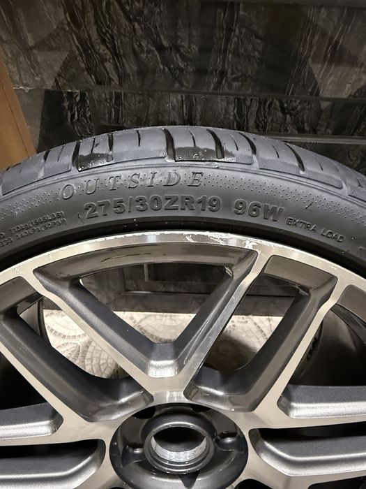 Sotiladi 19/r AMG raznashirokiy