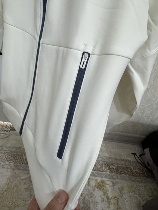 LiNing - Продается верхняя часть женского спортивного костюма