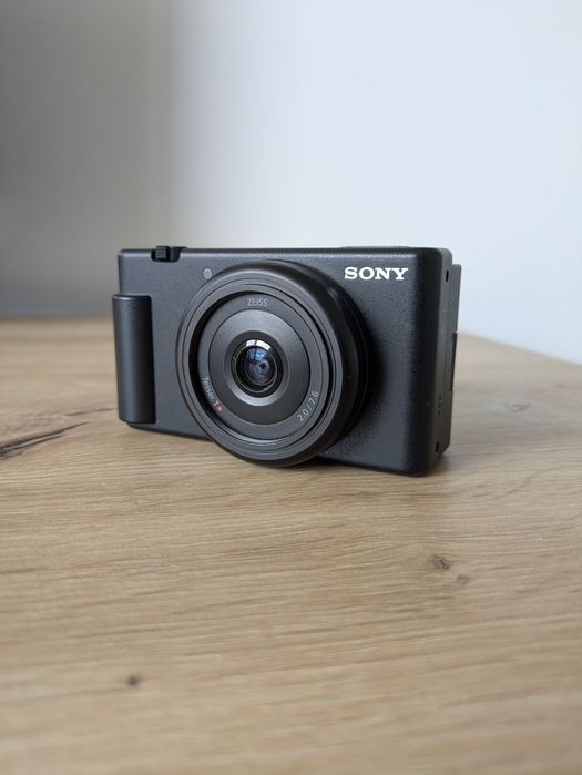 Sony ZV-1F - КАТО НОВА! Супер за Социални Медии, YouTube, TikTok, Reels