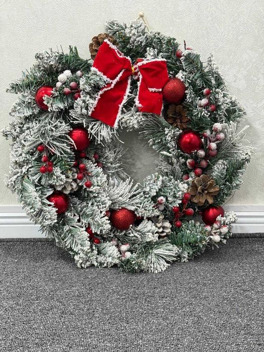 Новогодний декор: Дед Мороз + рождественский венок