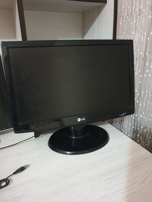 Монитор LG сотилади