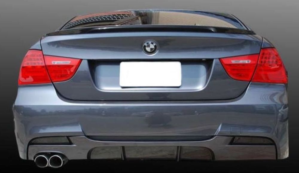 Оребрен Дифузьор Задна Броня BMW БМВ E90 E91 -  Единичен OO+ Дизайн - Черен Гланц НА СКЛАД!!