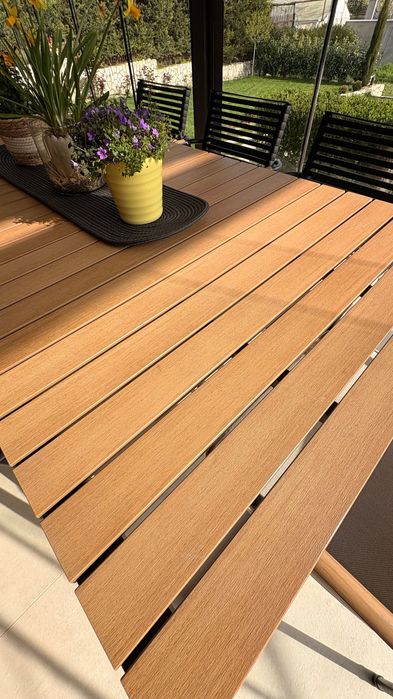 Градинска маса от изкуствена дървесина, наподобяваща истинска с размер 90/190