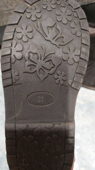 Продам детскую обувь