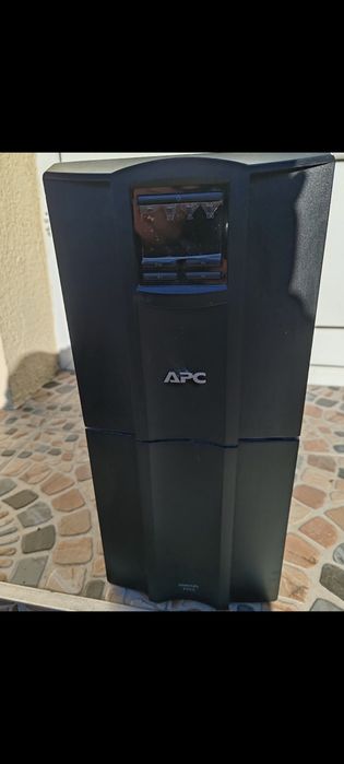 UpcAPC Smart-UPS 3000 VA – UPS profesional second-hand
UPS APC Smart-U