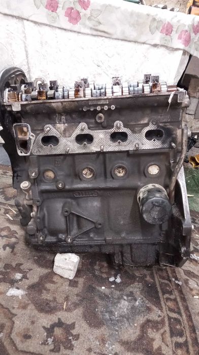 Двигатель Опель Вектора Б