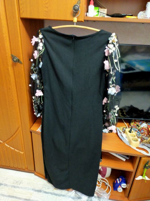 Продам платье 5000